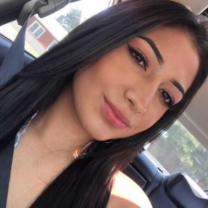 Meet your Posher, April